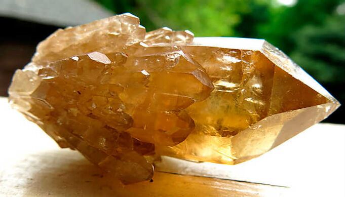 citrine to attract luck